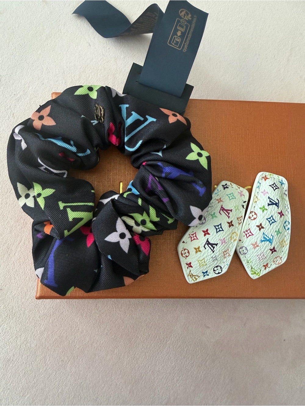Source Unknown Black Multicolor Monogram Scrunchie with Matching Clips